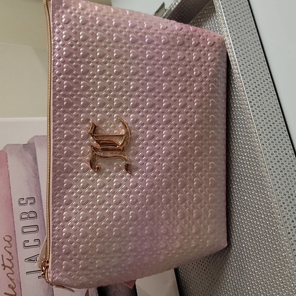💕Beautiful💕JUICY COUTURE 💖Pink Iridescent Rainbow Travel Cosmetic Case💖 - Picture 3 of 8